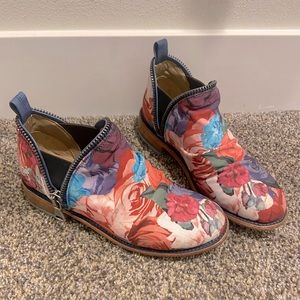 John Fleuvog Floral Canvas Evers 2.0 size 8 (9)